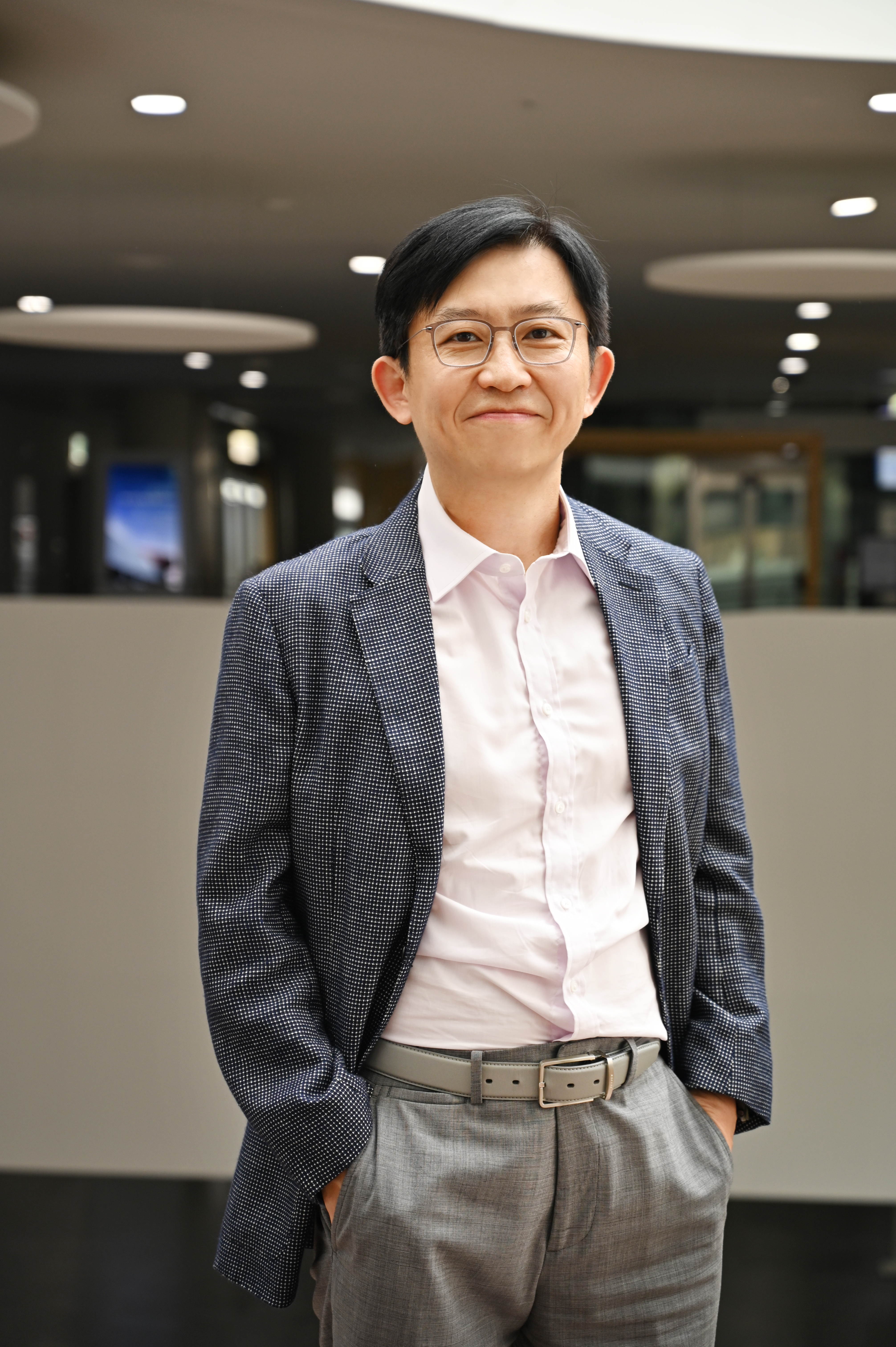 Dr. Sang Ouk Kim